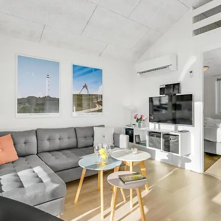 Holiday home Awesome In Ringkobing With Kitchen